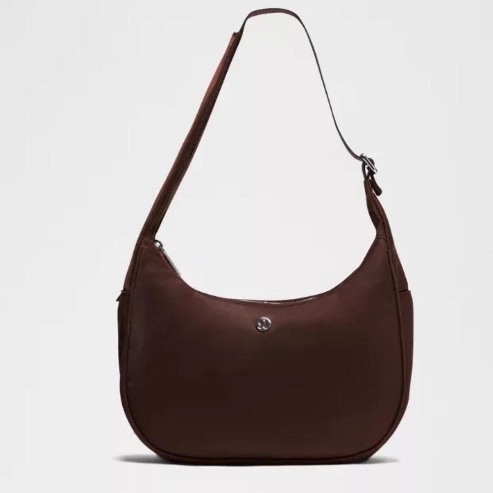 NWOT City Essentials Shoulder Bag 4L Lava Cake/Silver